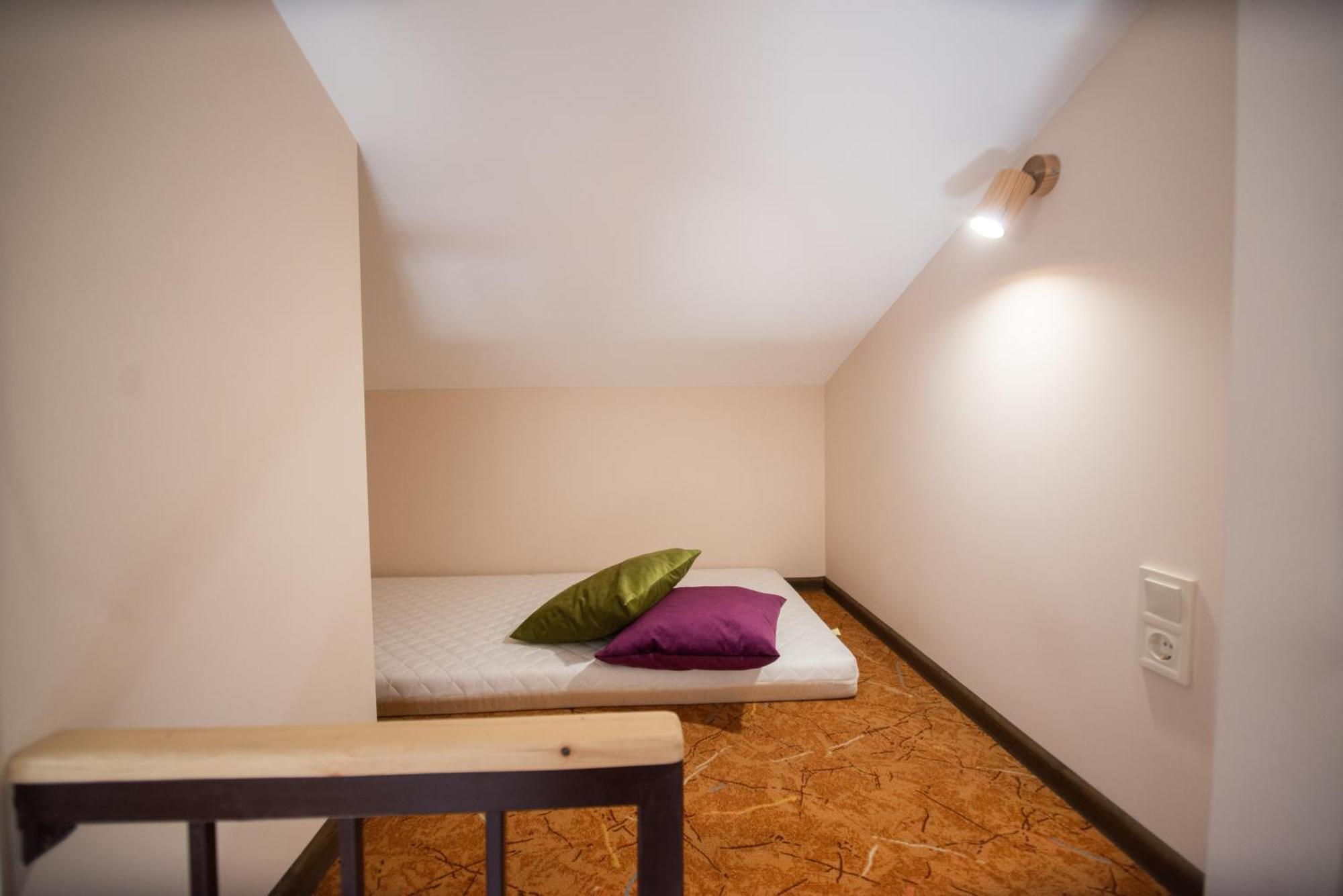לבוב Apart Yaroslava Osmomysla 9 Square - City Center מראה חיצוני תמונה